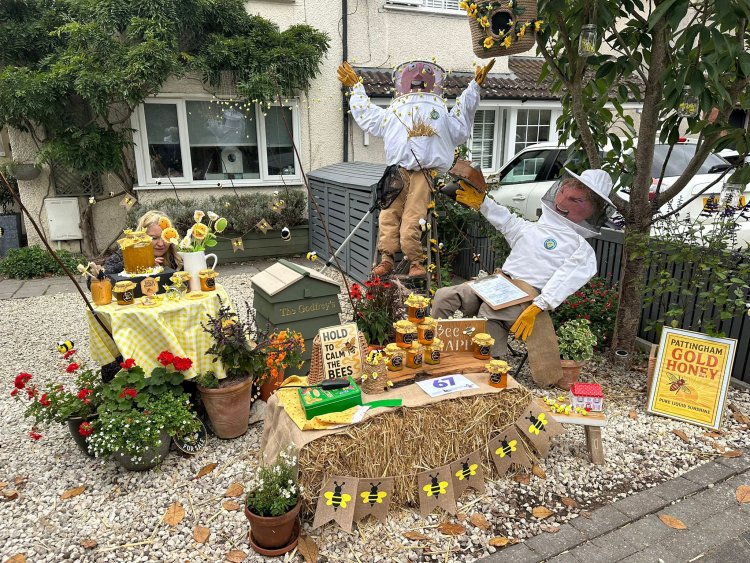 image of scarecrow