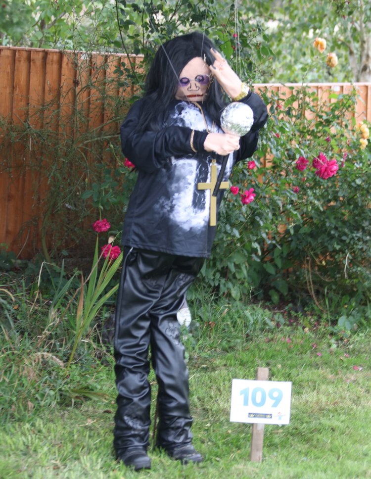 image of scarecrow